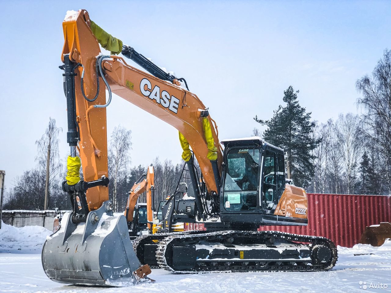 Гусеничный экскаватор CASE CX220C