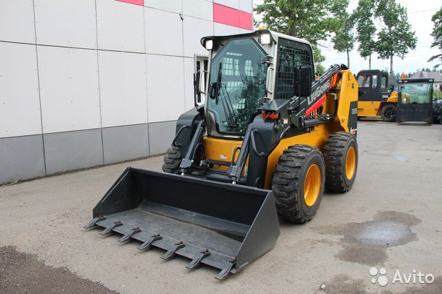 Мини-погрузчик LiuGong CLG385B