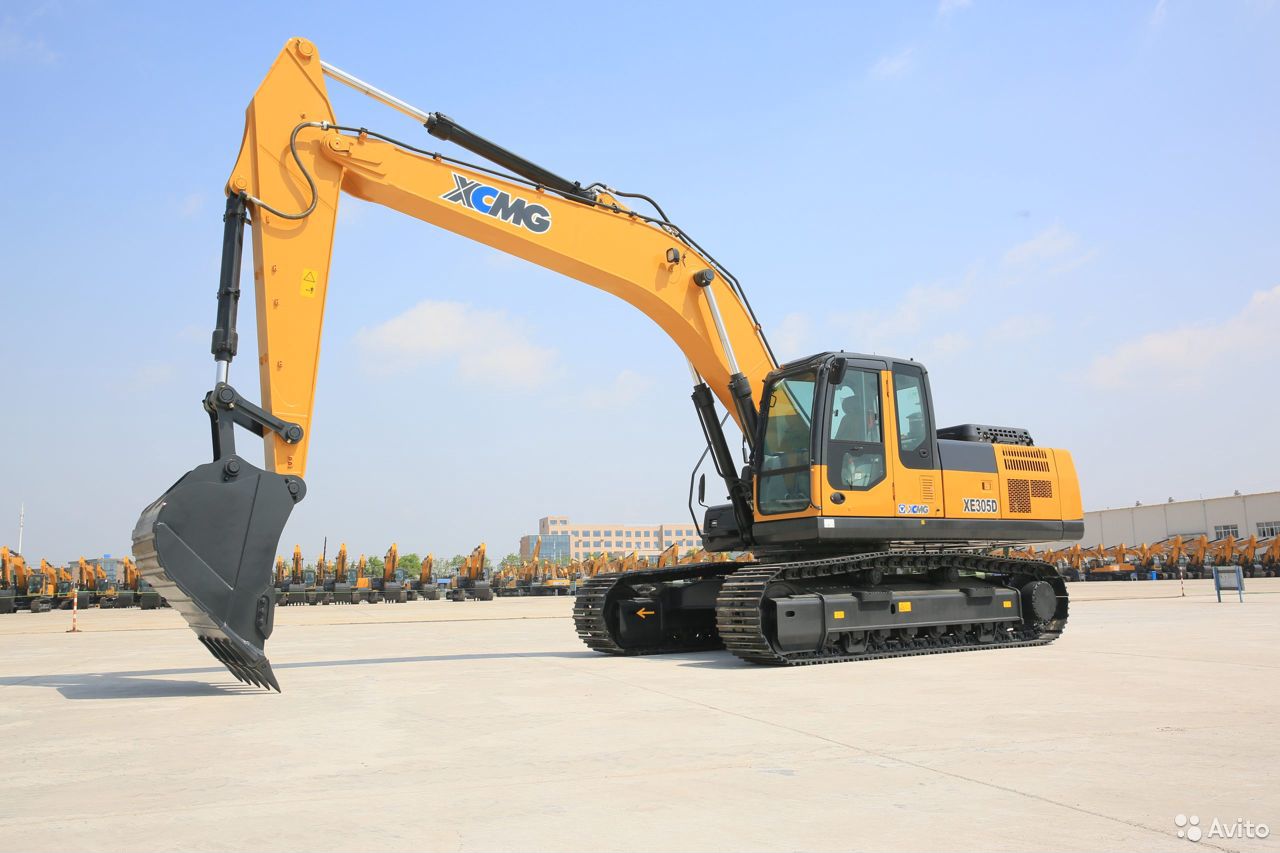 Гусеничный экскаватор XCMG XE305D
