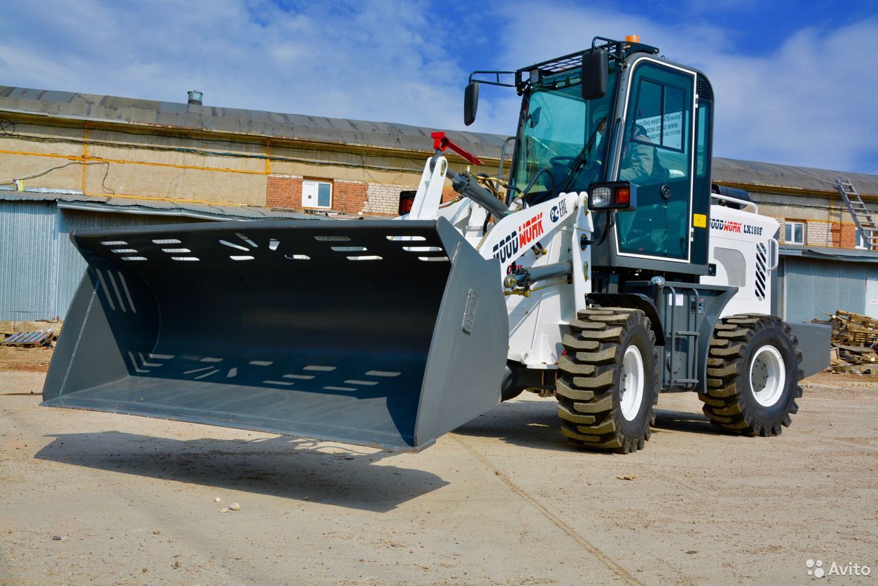 Фронтальный погрузчик GoodWork LX180F
