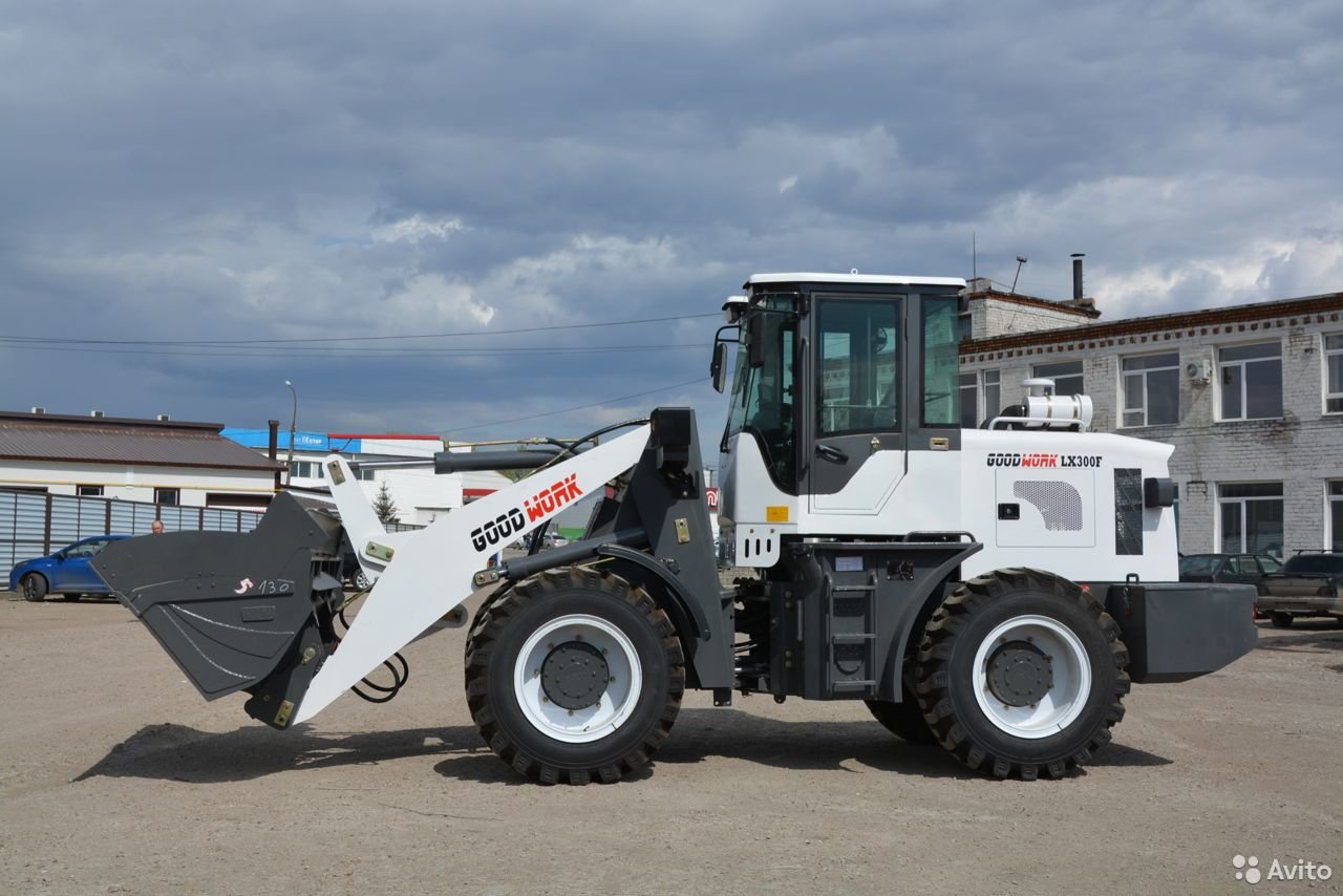 Фронтальный погрузчик GoodWork LX300F