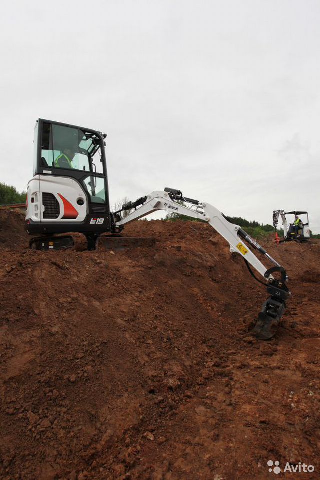 Мини-экскаватор Bobcat E17