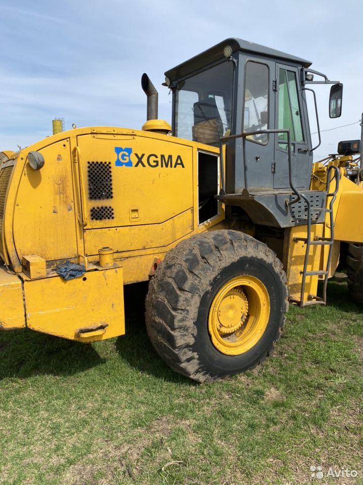 Фронтальный погрузчик XGMA XG962
