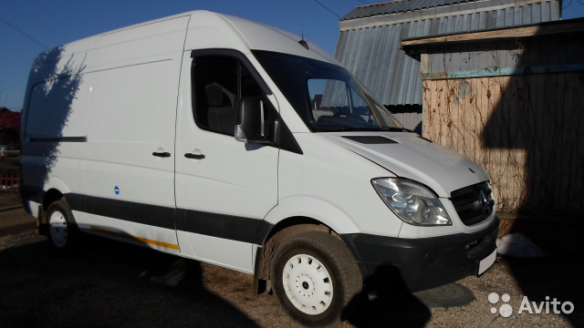 Цельнометаллический фургон Mercedes-Benz Sprinter