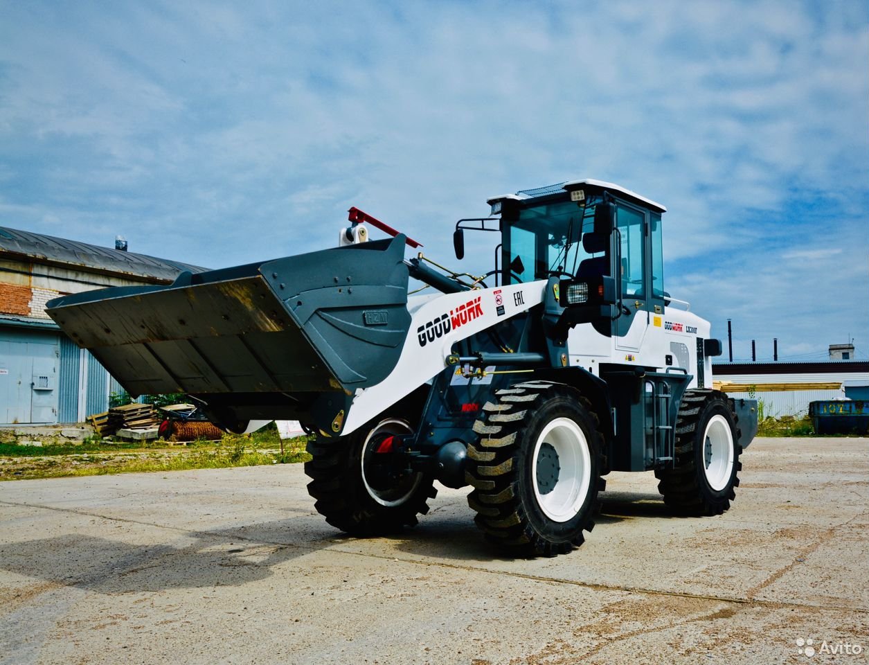 Фронтальный Погрузчик Goodwork LX300F