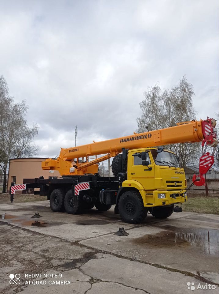 Автокран Ивановец КС-45717К-3В на шасси КамАЗ 43118