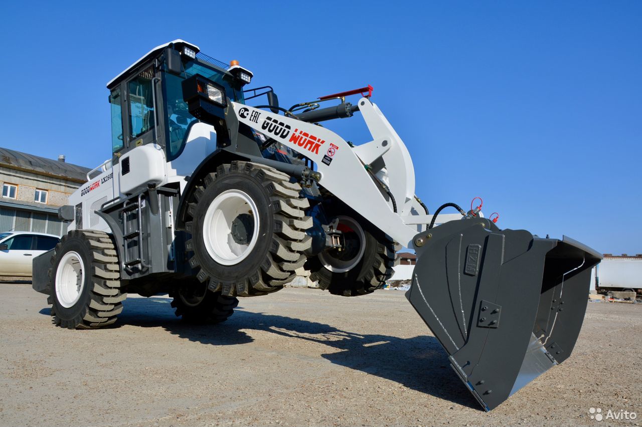 Фронтальный погрузчик Goodwork LX260F