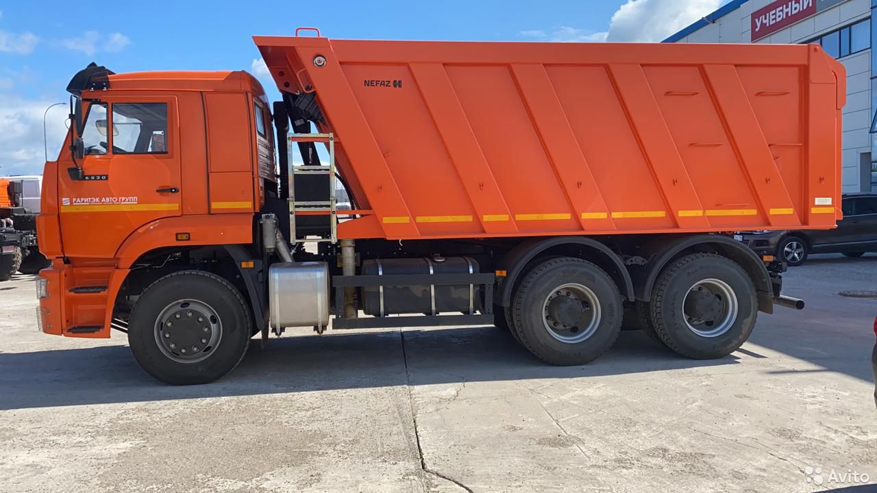 Самосвал КамАЗ 6520