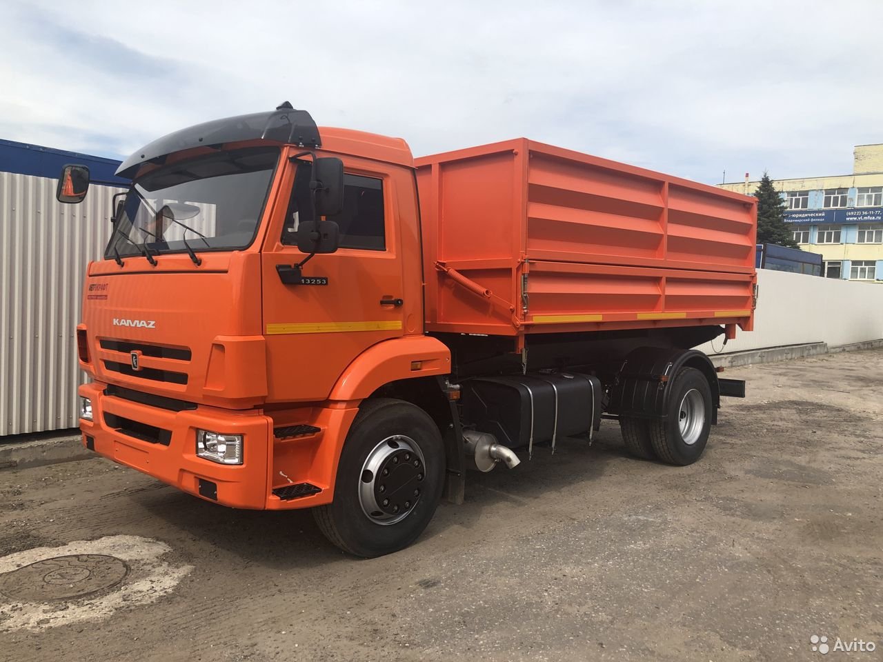 Самосвал КамАЗ 43253-3010-69
