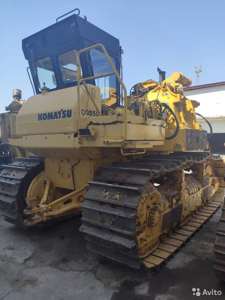 Трубоукладчик Komatsu D-355C-3DA