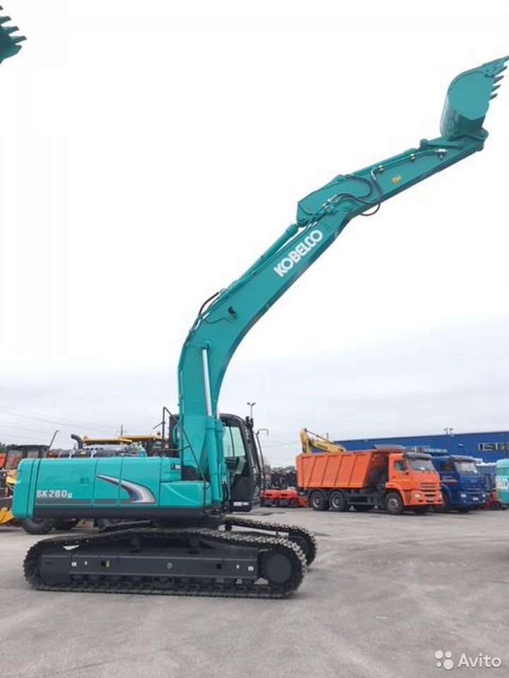 Гусеничный экскаватор Kobelco SK260LC-8