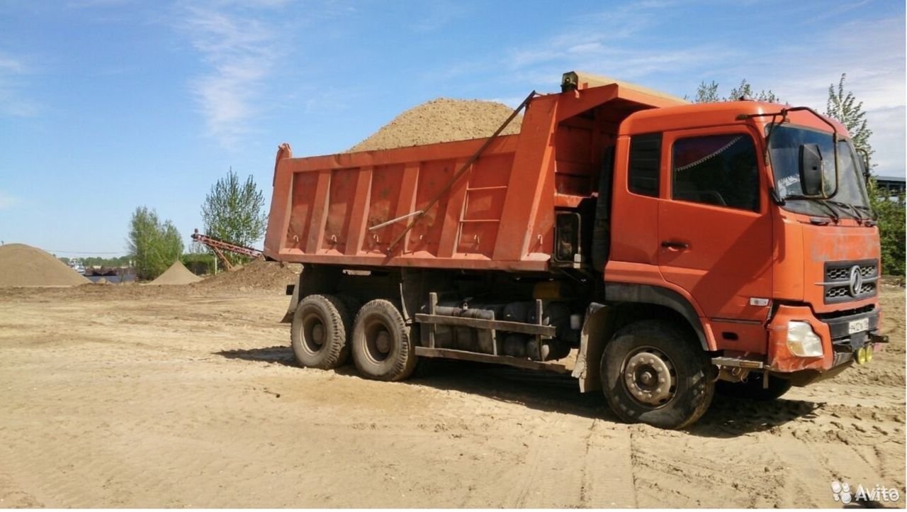 Самосвал DongFeng