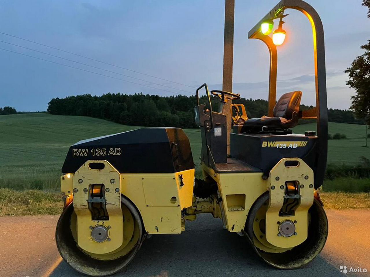 Тротуарный каток Bomag BW135 AD