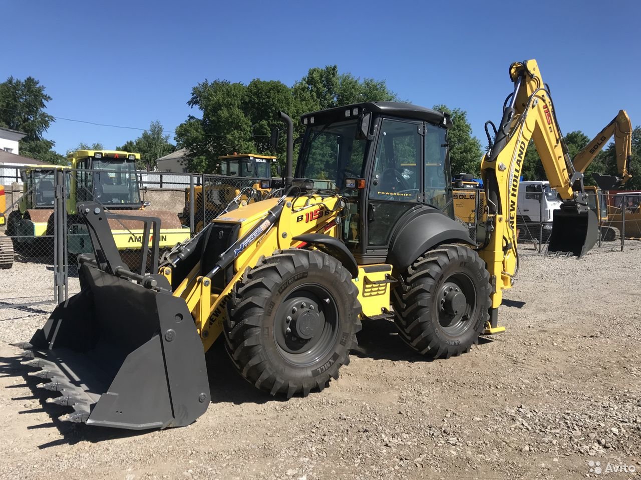Экскаватор-погрузчик New Holland B115B