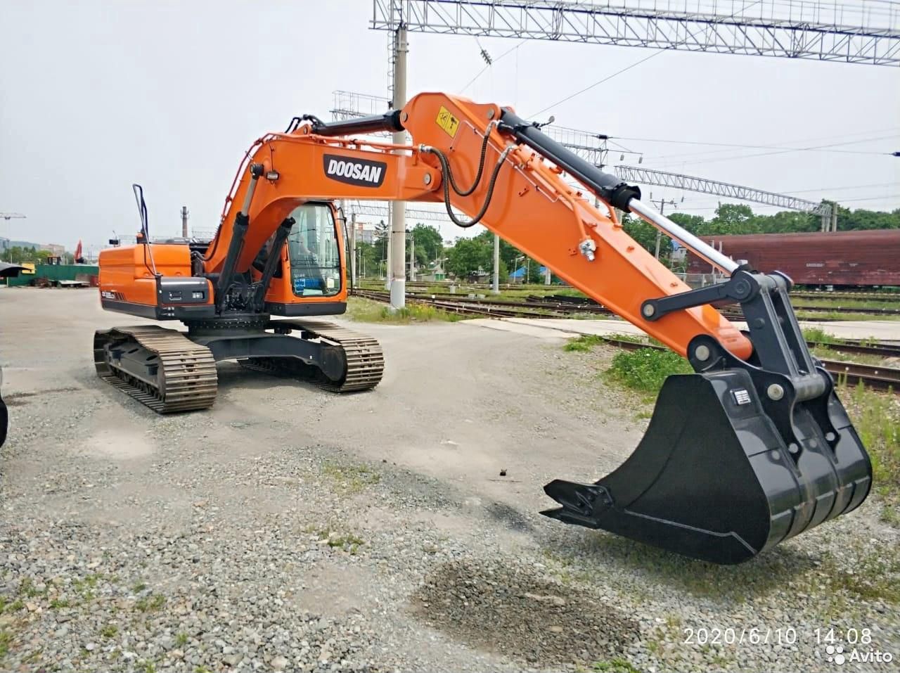 Гусеничный экскаватор Doosan DX225LCA
