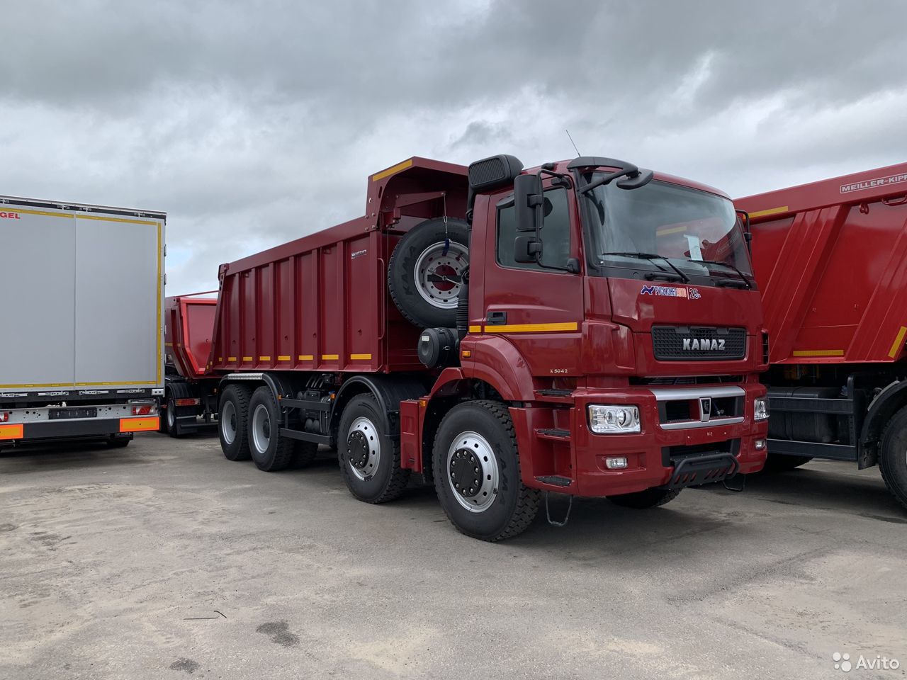 Самосвал КамАЗ 65801