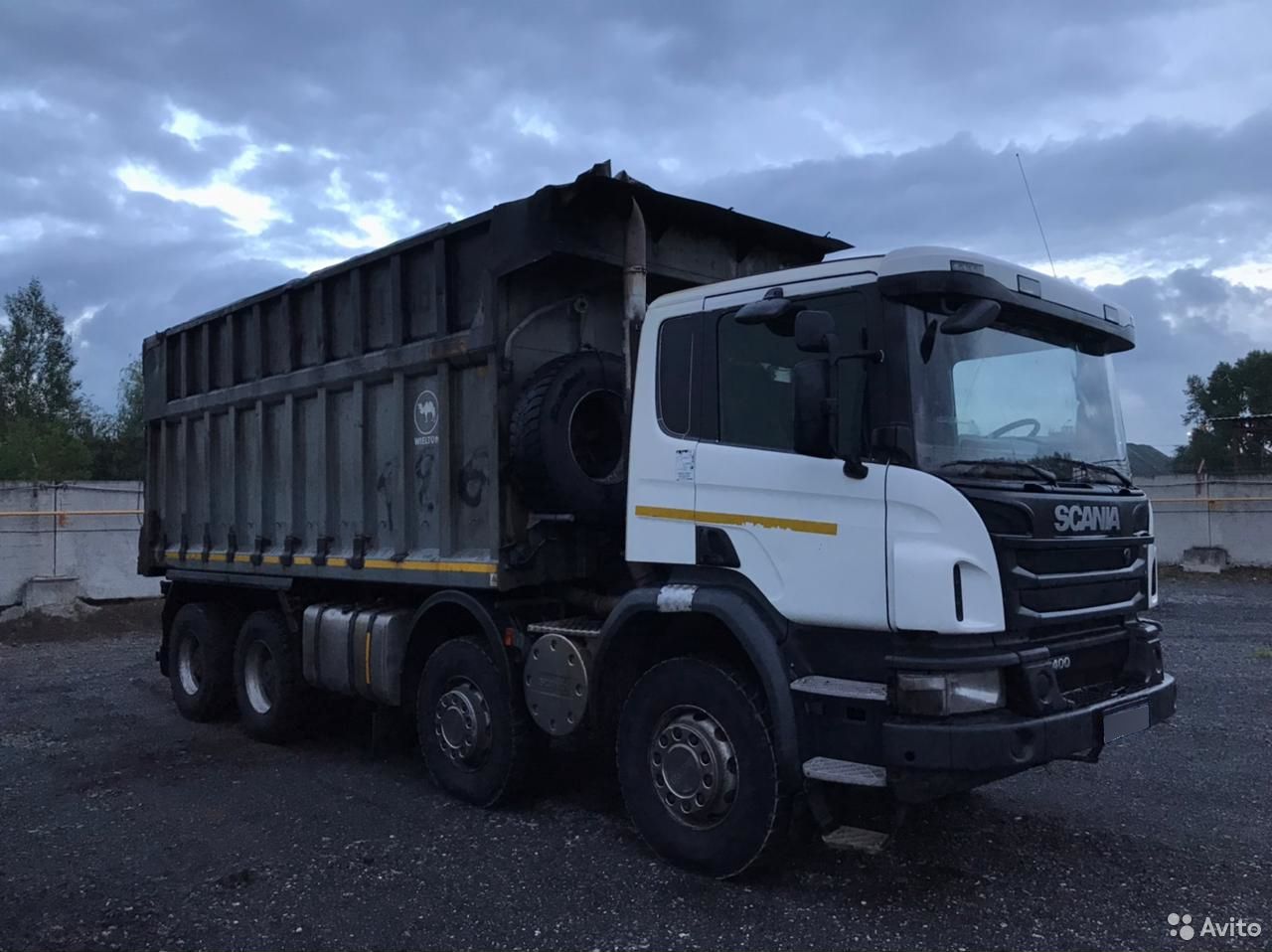 Самосвал Scania P400