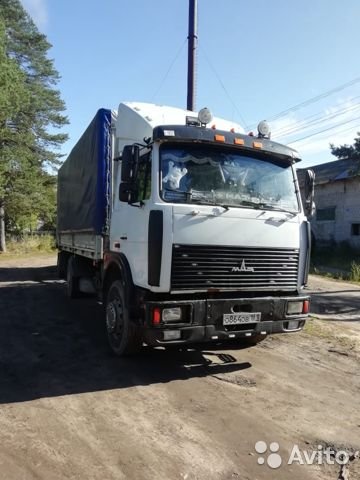 Тентованный грузовик МАЗ 5336