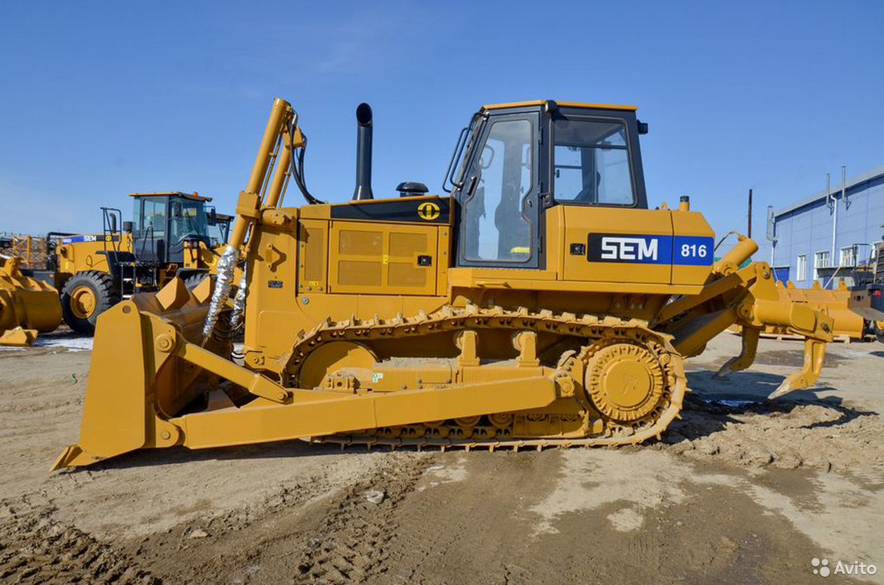 Гусеничный бульдозер SEM 816D
