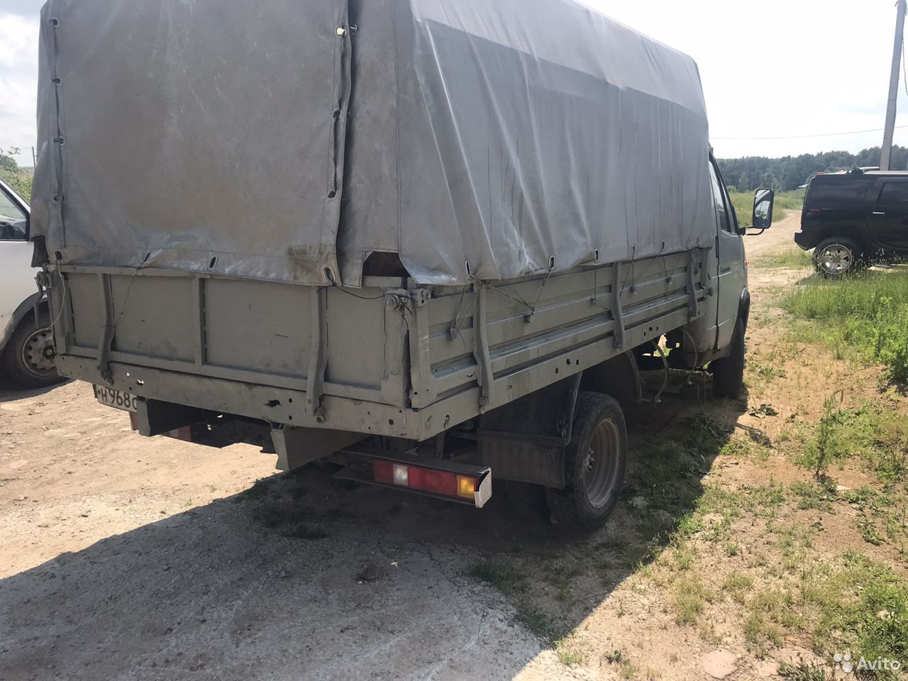 Тентованный автомобиль ГАЗ 3102 ГАЗель