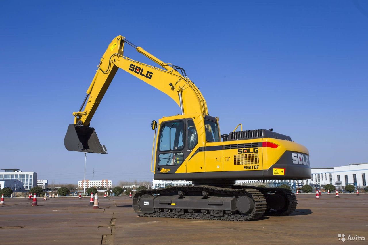 Гусеничный экскаватор SDLG E6210F