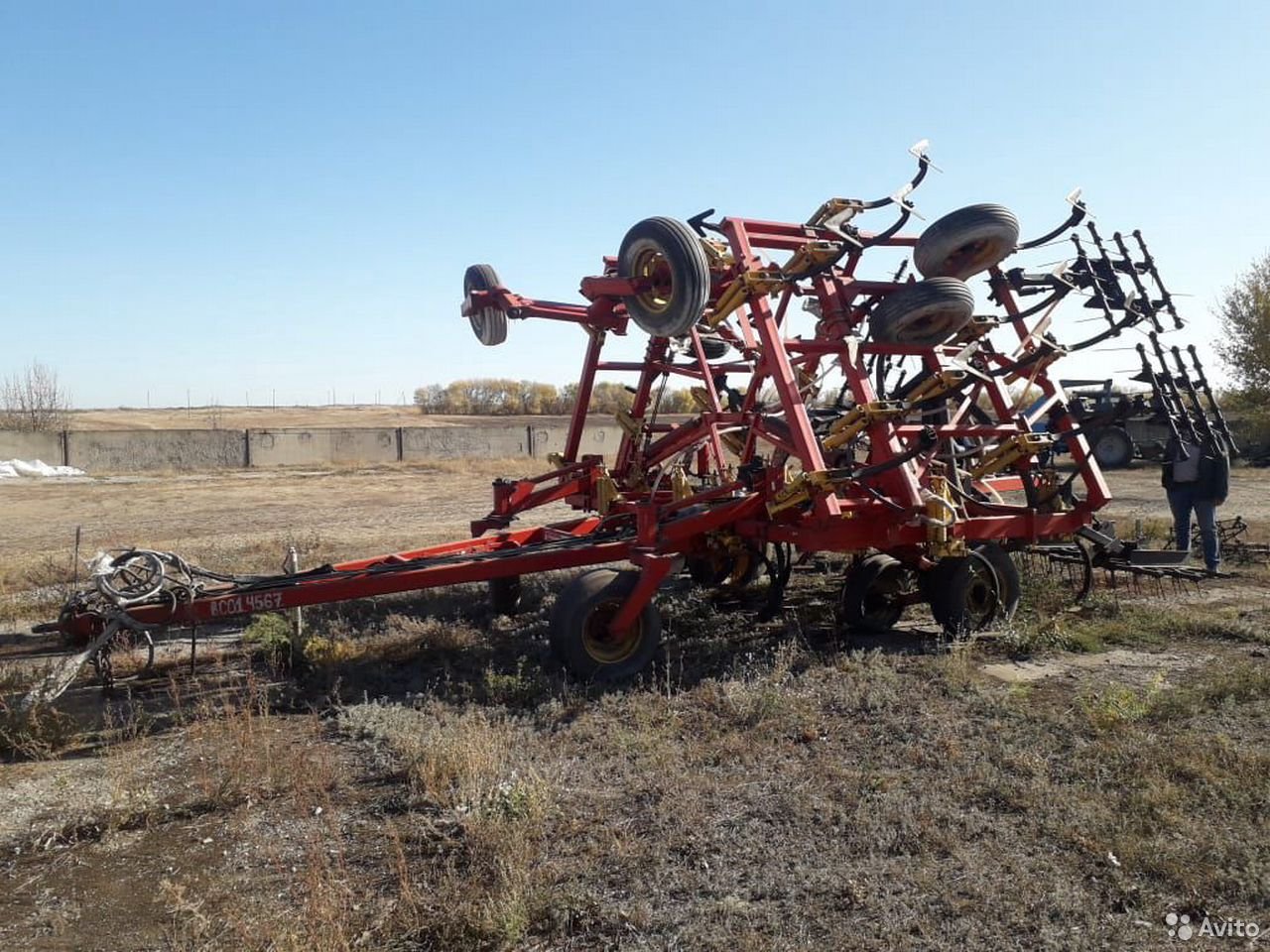 Культиватор Bourgault 8810-28
