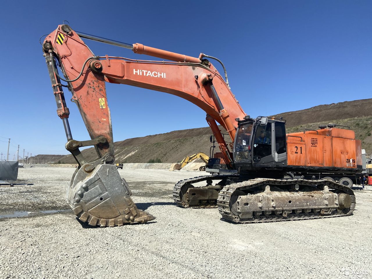 Карьерный (горный) экскаватор Hitachi ZX850
