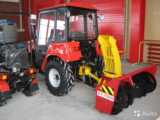 Навесной снегоуборщик БЗТДиА СТ-1500