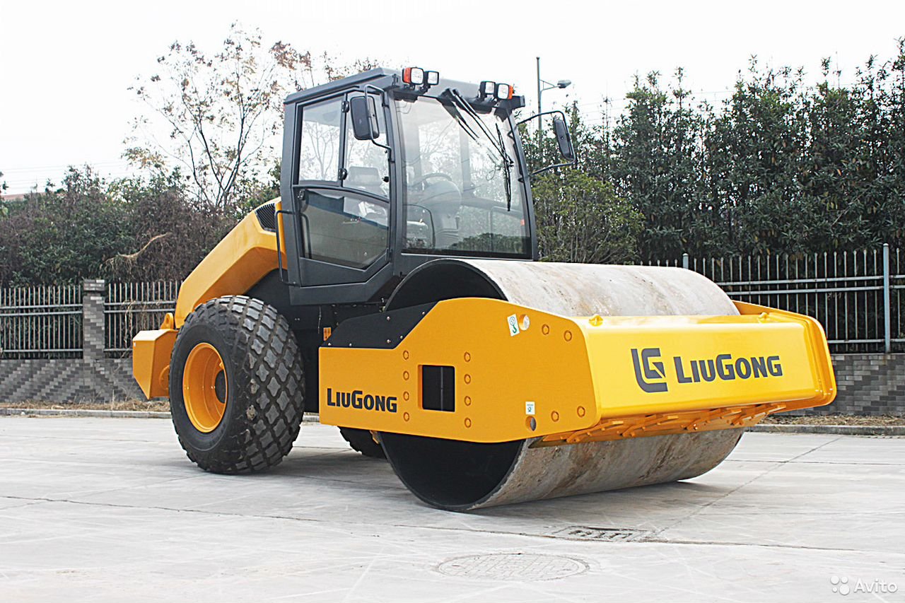 Грунтовый каток LiuGong CLG6614E