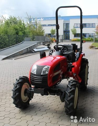Мини-трактор Branson 2500