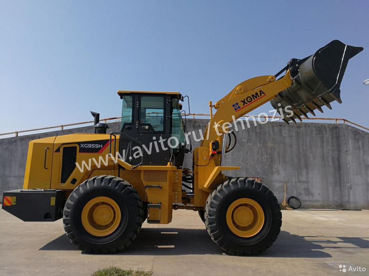 Фронтальный погрузчик XGMA XG955N