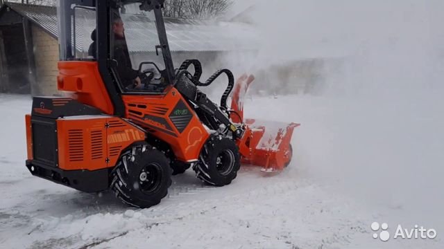 Мини-погрузчик Castloaders Genesis 35T