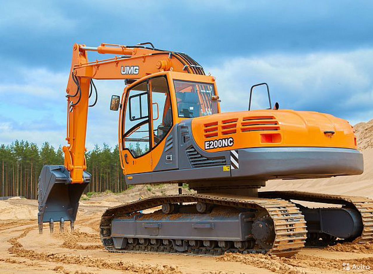 Гусеничный экскаватор UMG E200NC