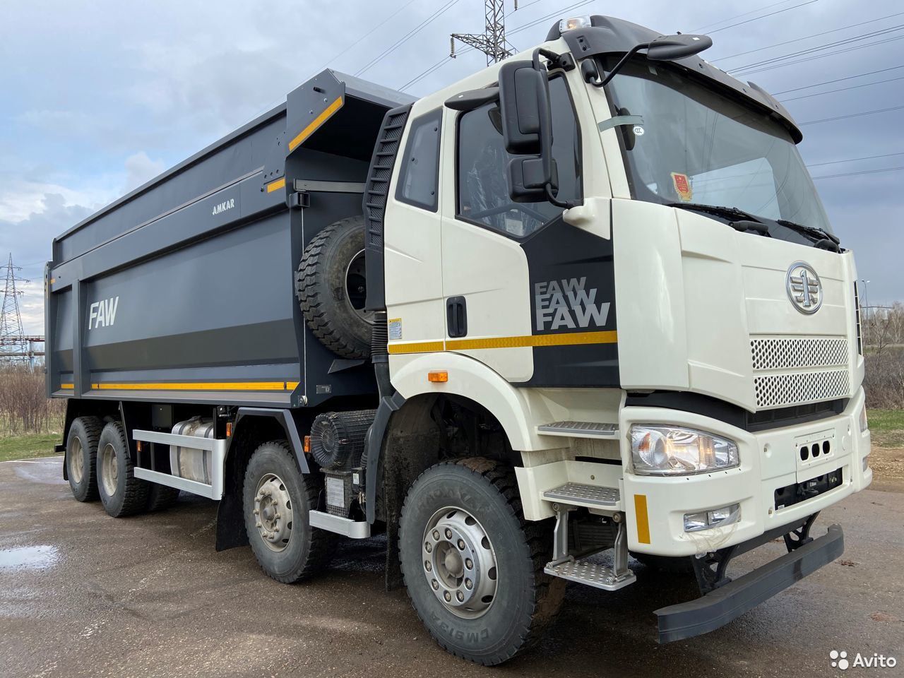 Самосвал FAW CA 3310 P66K24T4E5