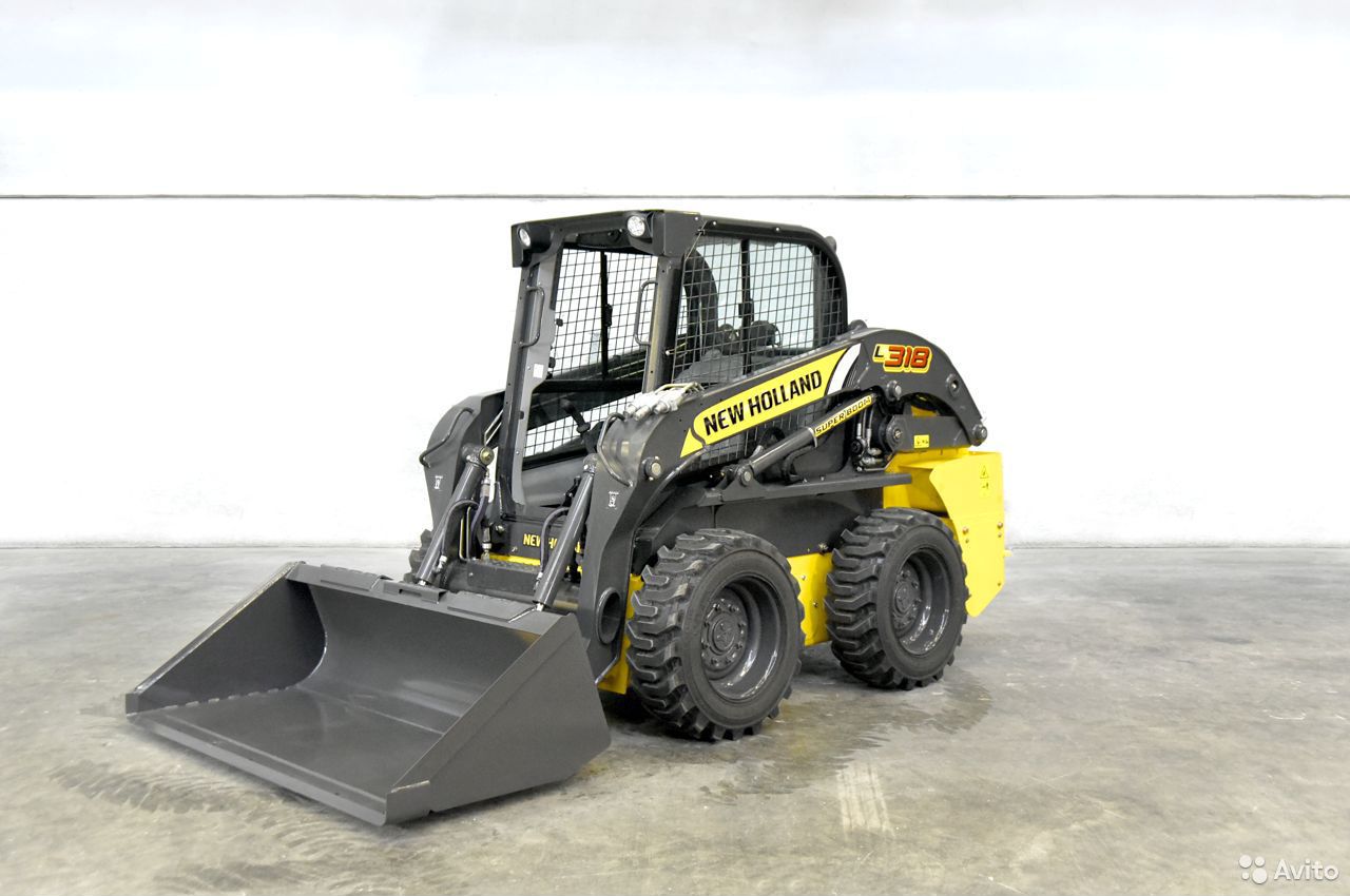 Мини-погрузчик New Holland L318