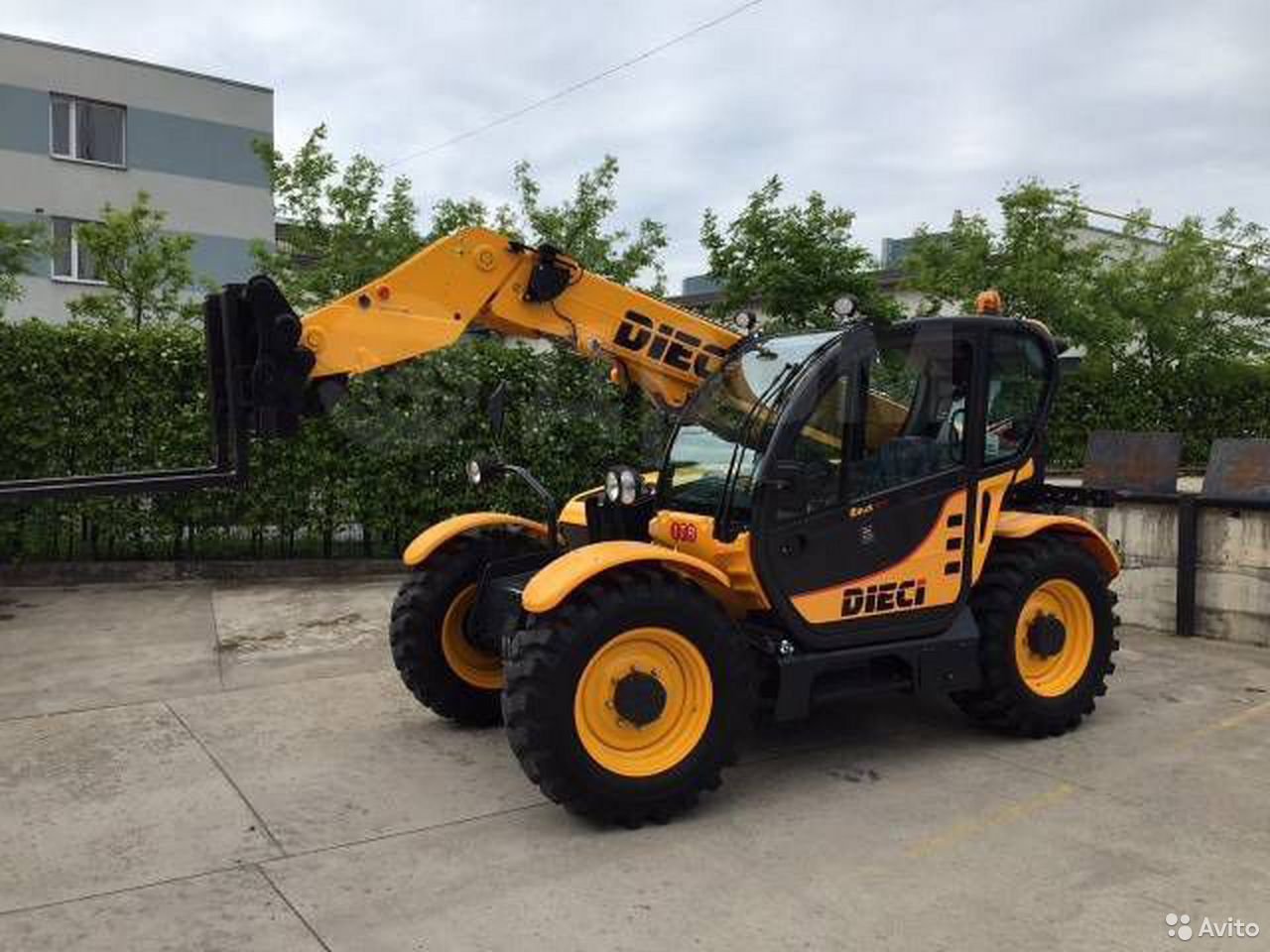 Телескопический погрузчик Dieci Zeus 37.7
