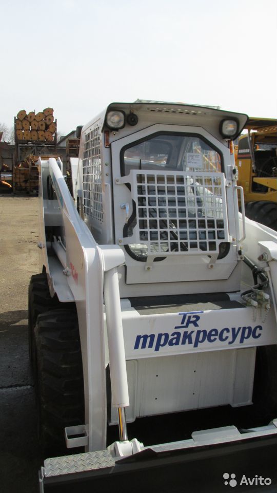 Мини-погрузчик TCM SSL711