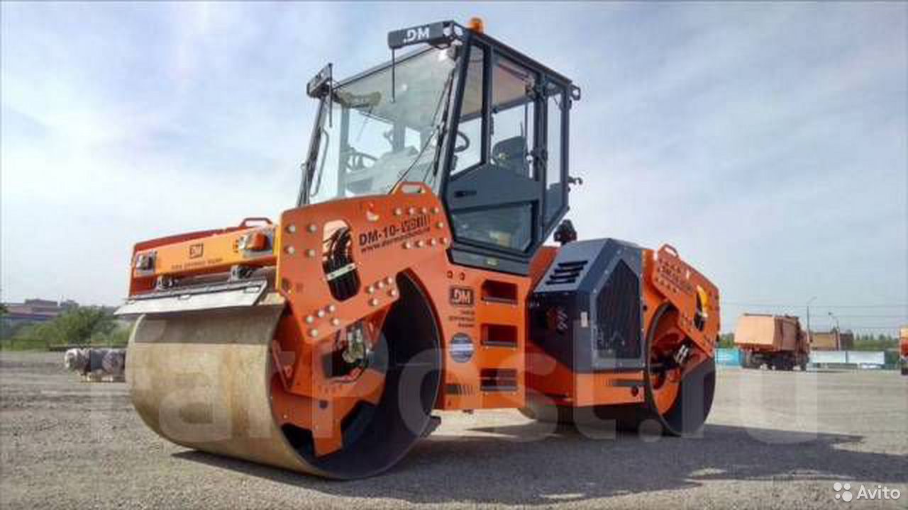 Двухвальцовый каток Завод Дорожных машин DM-10-VD