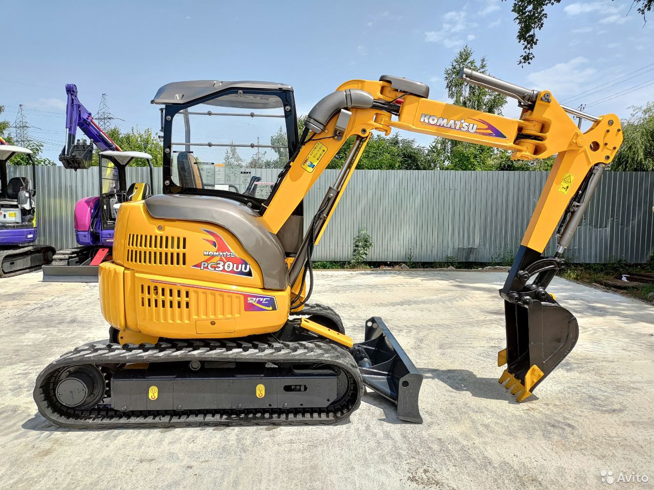 Мини-экскаватор Komatsu PC30UU