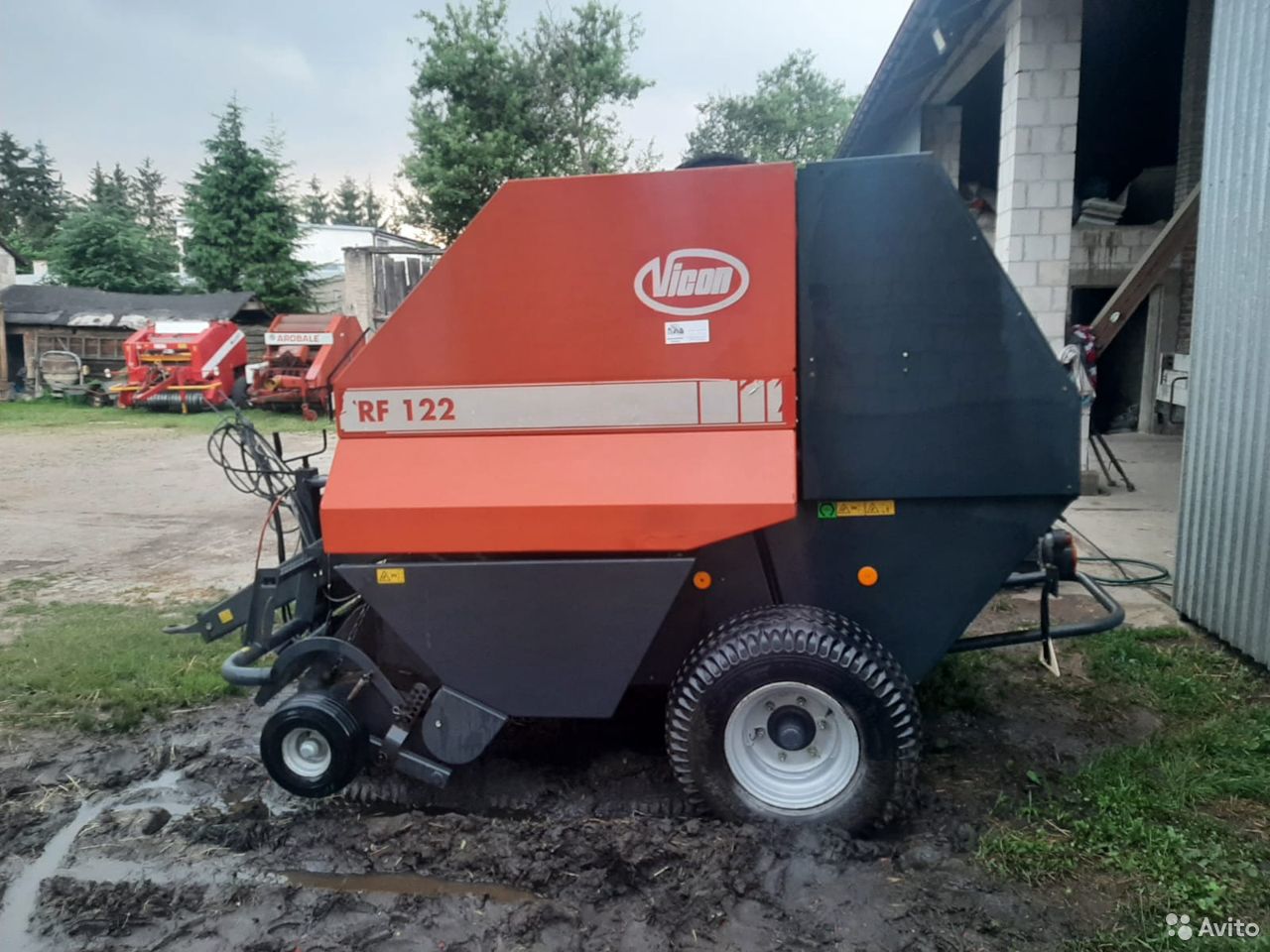Пресс-подборщик Vicon RV122