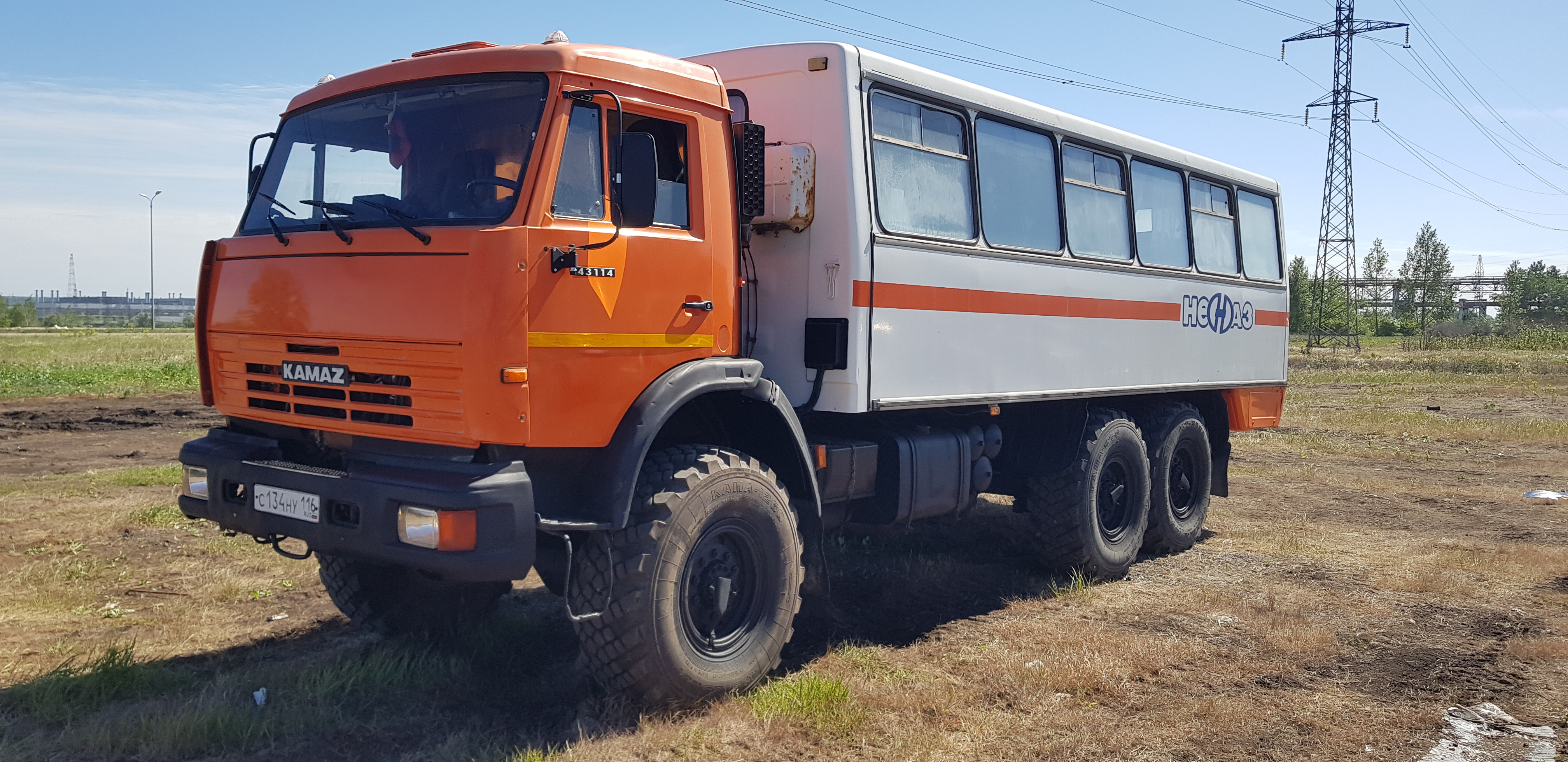 Вахтовый автобус КамАЗ 43114