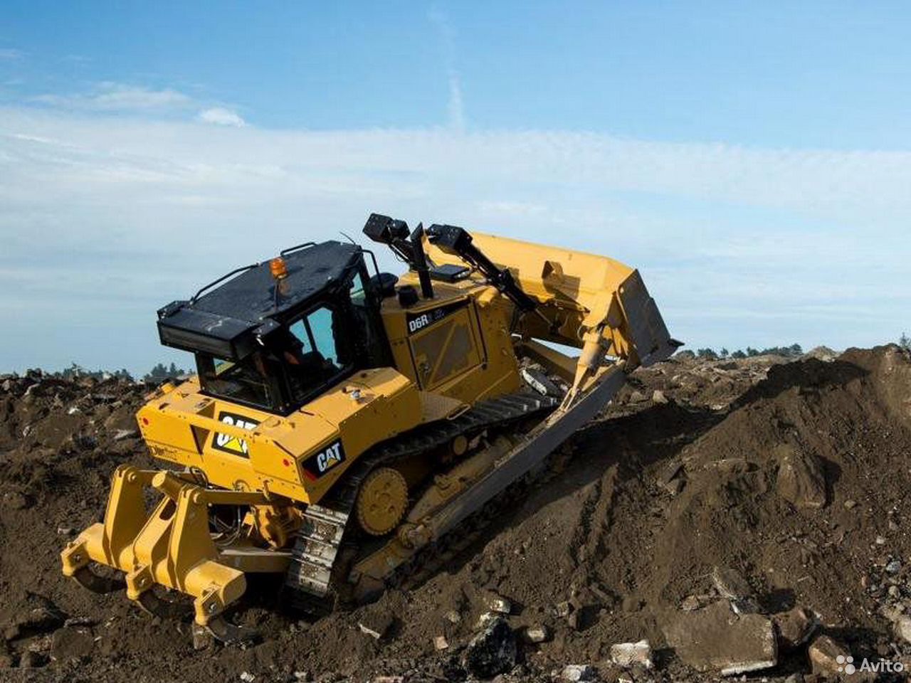 Гусеничный бульдозер Caterpillar D6R