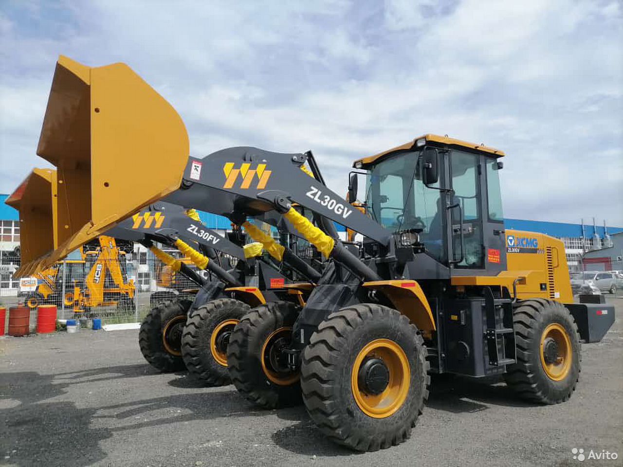 Фронтальный погрузчик XCMG ZL30GV