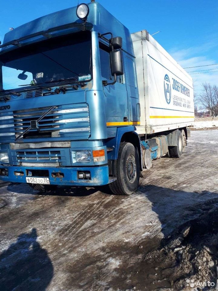 Изотермический грузовик Volvo F12