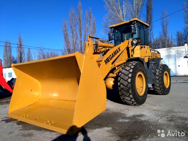 Фронтальный погрузчик MegaMax GL400H