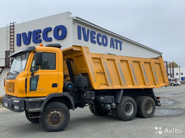 Самосвал Iveco Astra