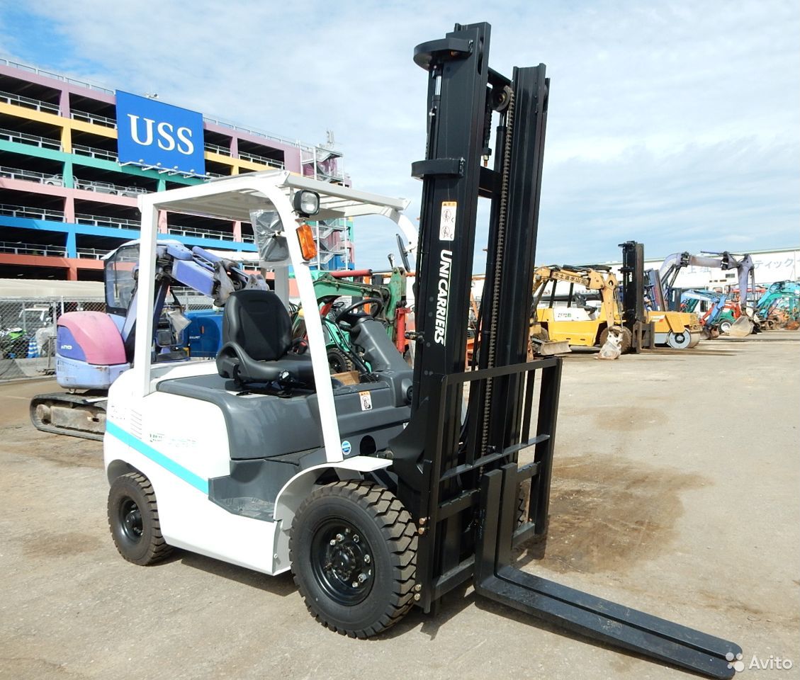 Вилочный погрузчик Unicarriers FD15T14