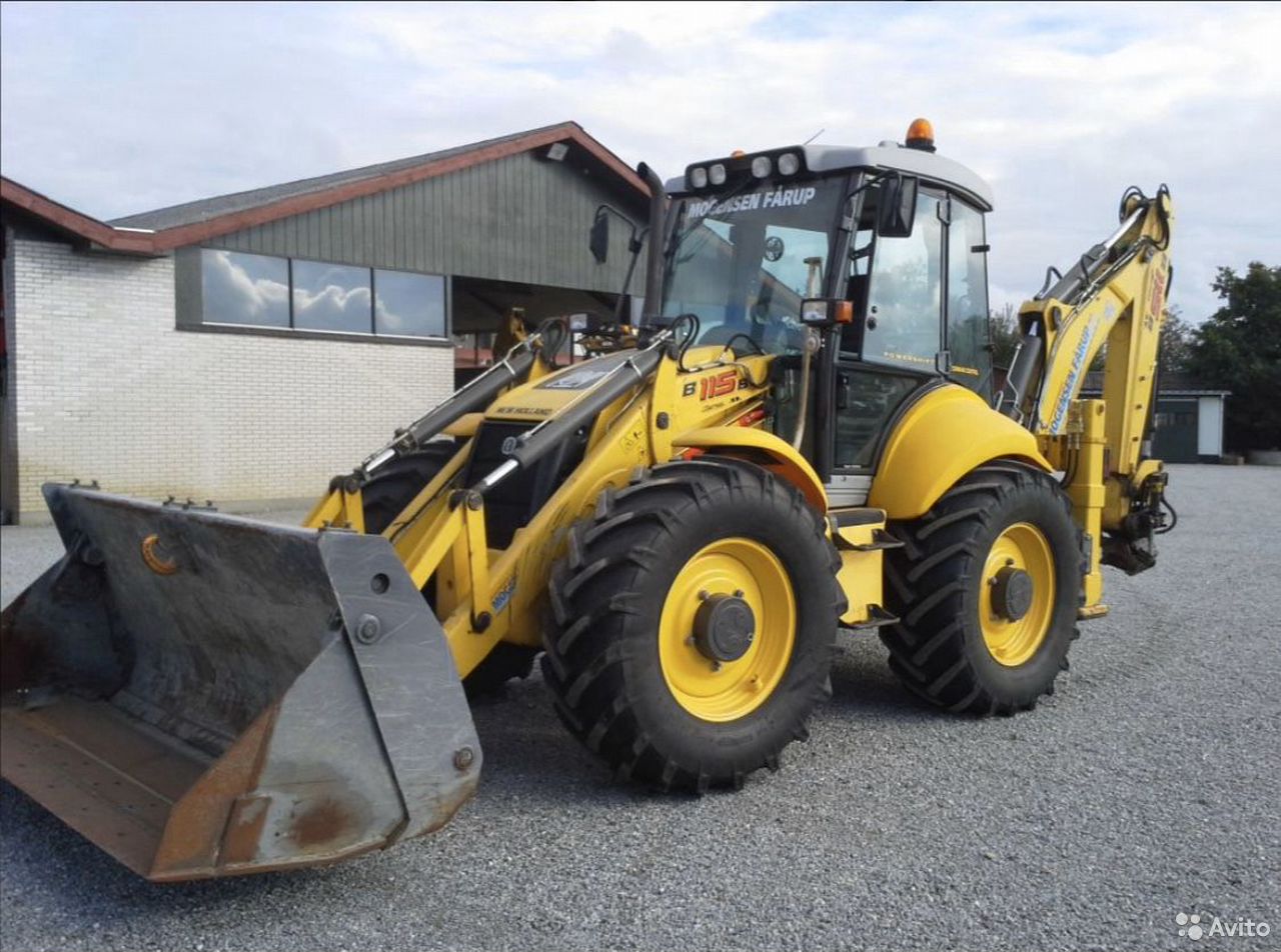 Экскаватор-погрузчик New Holland LB115