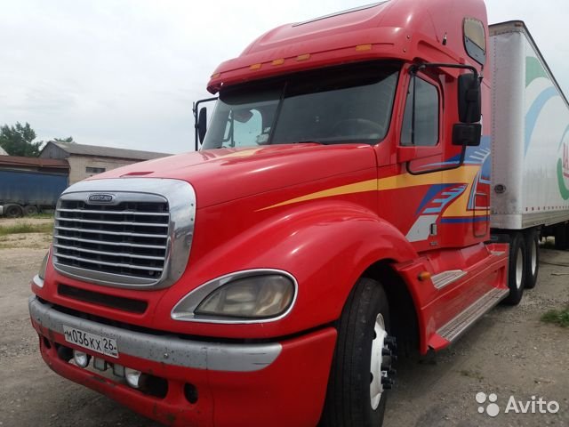 Седельный тягач Freightliner Columbia