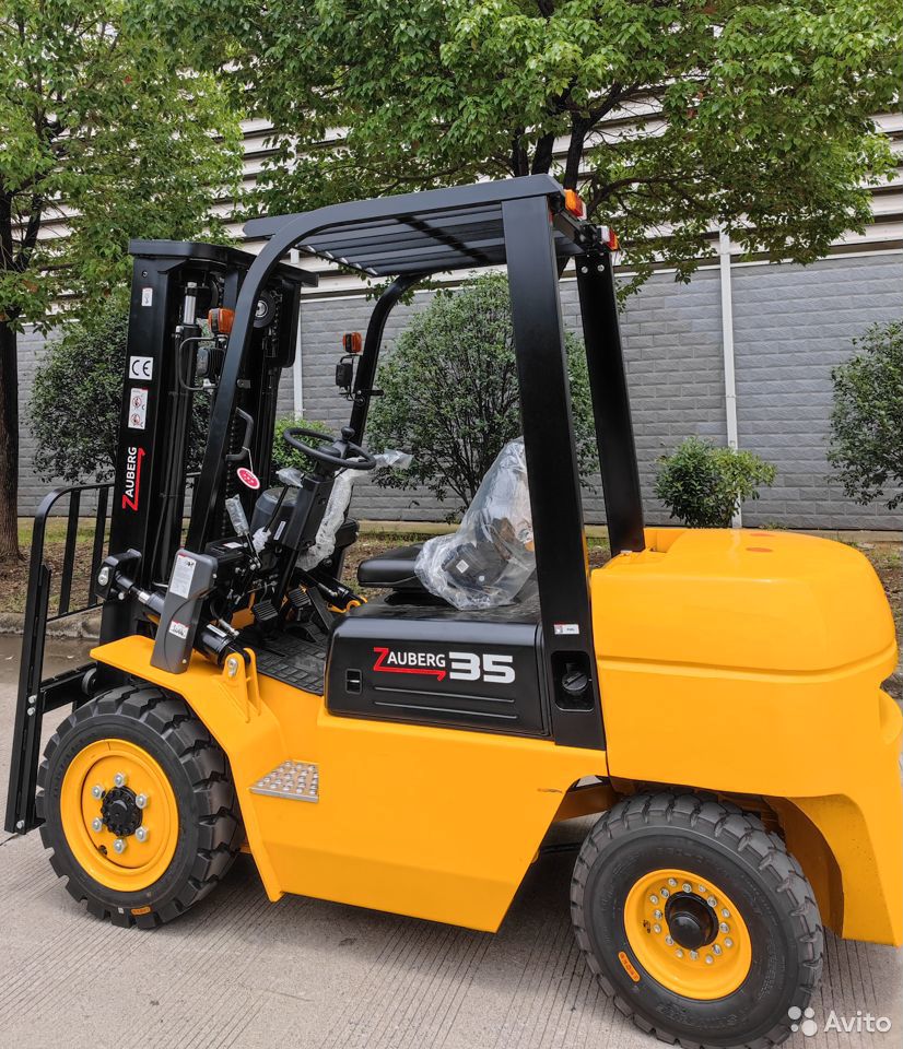 Вилочный погрузчик Zauberg CPCD35-XC5C